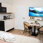 Angelinas Service Apartment 4
